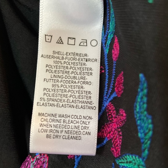 DRESS THE POPULATION Jaida Floral Embroidered Cocktail Dress - Picture 5 of 13